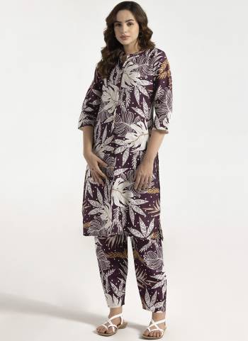 Attrective These Beautiful Looking Readymade Co Ord Top With Bottom.These Top And Bottom Fabricated On Rayon.Its Beautified With Designer Printed.