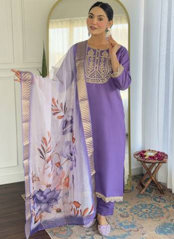 Garb These Suit in Fine Colored Pair With Bottom And Dupatta.These Top And Bottom Are Fabricated On Viscose Rayon Pair With Jacquard Silk Dupatta.Its Beautified With Designer Embroidery Work Printed .