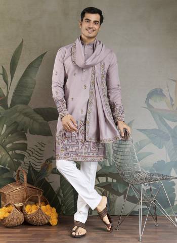 Attrective These Party Wear Readymade Kurta With Dupatta Pair in Fine Colored.These Kurta And Dupatta Are Viscose Silk Fabricated on Pair.Its Beautified With Designer Thread,Sequance Embroidery Work.