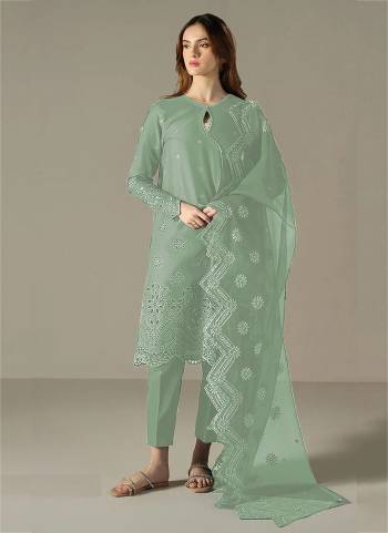 Garb These Designer Suit in Fine Colored Pair With Bottom And Dupatta.These Top Are Cotton And Dupatta Are Fabricated On Organza Pair With Cotton Bottom.Its Beautified With Santoon Inner.Its Beautified With Designer Embroidery Work.