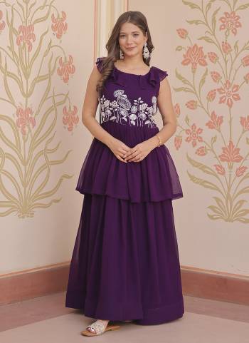  Looking These Beautiful Looking Readymade Long Gown.These Gown is Fabricated On Faux Georgette.Its Beautified With Designer Beads Embroidery Work.