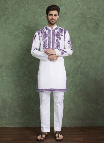 Looking These Party Wear Readymade Kurta Pair in Fine Colored.These Kurta Are Viscose Rayon Fabricated on Pair.Its Beautified With Designer Printed.