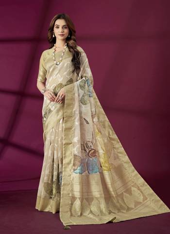 Attrective Look These Party Wear Saree in Fine Colored.These Saree And Blouse is Fabricated On Rich Silk.Its Beautified With Wevon Jacquard Designer,Printed.
