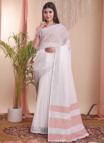 Looking These Fastive Wear Saree in Fine Colored.These Saree And Blouse is Fabricated On Linen Cotton.Its Beautified With Weavon Designer.