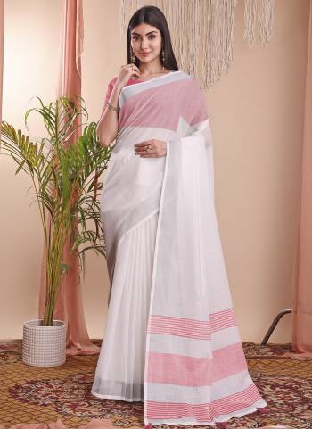 Looking These Fastive Wear Saree in Fine Colored.These Saree And Blouse is Fabricated On Linen Cotton.Its Beautified With Weavon Designer.