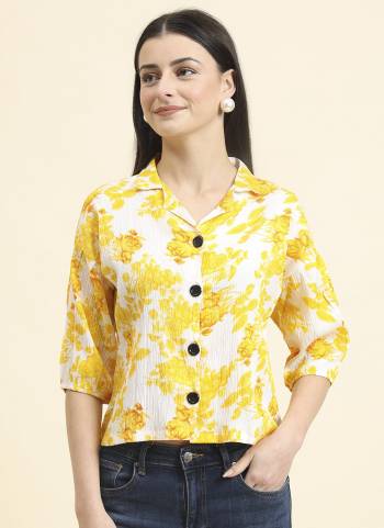 Looking These Beautiful Looking Readymade Crocks Shirt.These Shirt is Fabricated On Cotton Blend.Its Beautified With Designer Delta Printed.