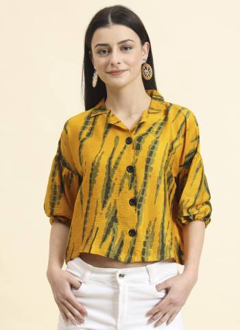 Looking These Beautiful Looking Readymade Crocks Shirt.These Shirt is Fabricated On Cotton Blend.Its Beautified With Designer Delta Printed.