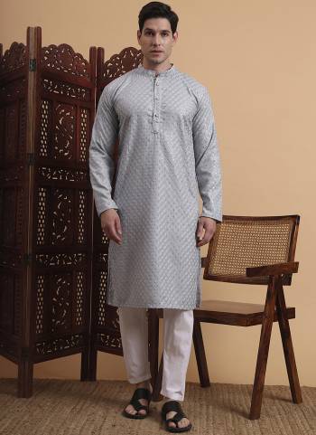 For A festive And Party Wear,Looking These Readymade Kurta With Payjama in Fine Colored.These Kurta is Fabricated On Rayon And Art Silk Bottom With Designer Chikankari Embroidery Work.Buy Now.