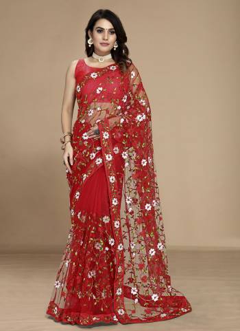 Attactive These Party Wear Saree in Fine Colored.These Saree Are Soft Net And Blouse is Mono Banglori Fabricated.Its Beautified With Designer Multy Thread Embroidery Work.