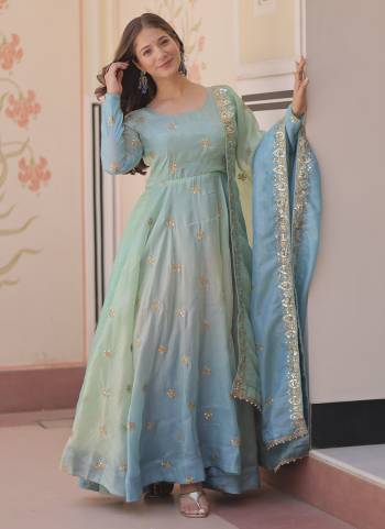 Looking These Beautiful Looking Party Wear Readymade Long Gown With Dupatta.These Gown And Dupatta is Fabricated On Gold Organza.Its Beautified With Pedding Color,Designer Jari,Sequance Embroidery Work.