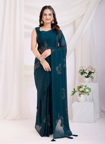 Attractive These Party Wear Ready To Wear Saree in Fine Colored.These Saree Are Rangoli Silk And Blouse is Art Silk Fabricated.Its Beautified With Designer Diamond Work.