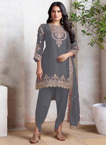 Looking These Designer Patiyala Suit in Fine Colored Pair With Bottom And Dupatta.These Top Are Faux Georgette And Dupatta Are Fabricated On Faux Georgette Pair With Santoon Bottom.Its Beautified With Santoon Inner.Its Beautified With Designer Embroidery Work.