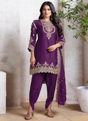Looking These Designer Patiyala Suit in Fine Colored Pair With Bottom And Dupatta.These Top Are Faux Georgette And Dupatta Are Fabricated On Faux Georgette Pair With Santoon Bottom.Its Beautified With Santoon Inner.Its Beautified With Designer Embroidery Work.