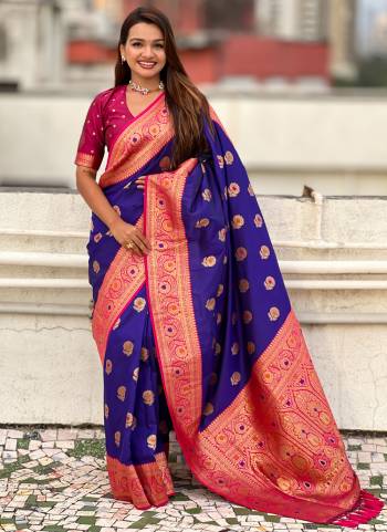 Looking These Party Wear Saree in Fine Colored.These Saree And Blouse is Fabricated On Soft Silk.Its Beautified With Weaving Meenakeri Designer.