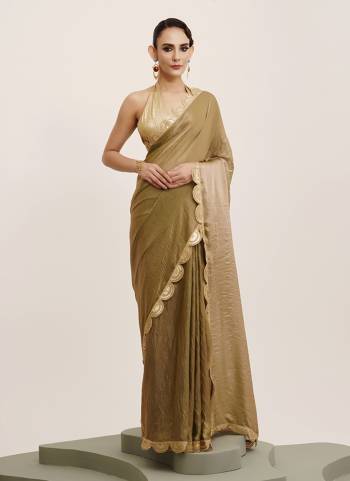 Attractive These Fancy Party Wear Saree in Fine Colored.These Saree Are Tissue And Blouse is Fabricated On Art Silk Pair.Its Beautified With Fancy Sequance Work Disigner Saree.