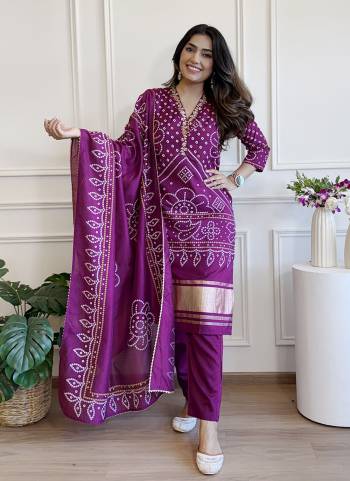 Garb These Suit in Fine Colored Pair With Bottom And Dupatta.These Top Are Viscose And Bottom Are Cotton Fabricated And Chanderi Cotton Dupatta.Its Beautified With Wevon Designer Bandhani Printed,Embroidery Work .