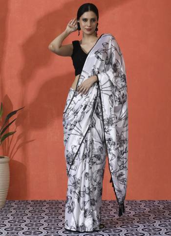 Looking These Party Wear Saree in Fine Colored.These Saree is Fabricated On Chinon Pair With Chinon Blouse.Its Beautified Designer Digital Printed.