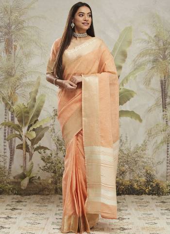 Attractive These Party Wear Ready To Wear Saree in Fine Colored.These Saree Are Chanderi Cotton And Blouse is Chanderi Cotton Fabricated.Its Beautified With Wevon Designer.