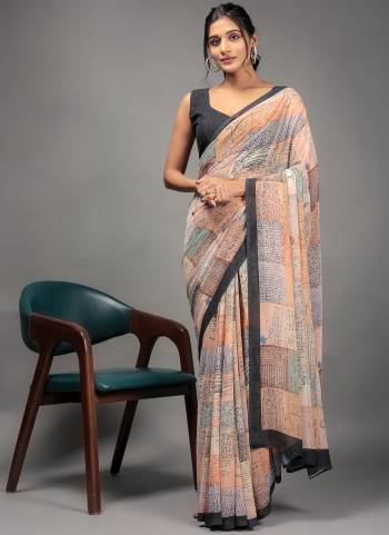 Attrective These Party Wear Saree in Fine Colored.These Saree And Blouse is Fabricated On Georgette.Its Beautified With Designer Printed.