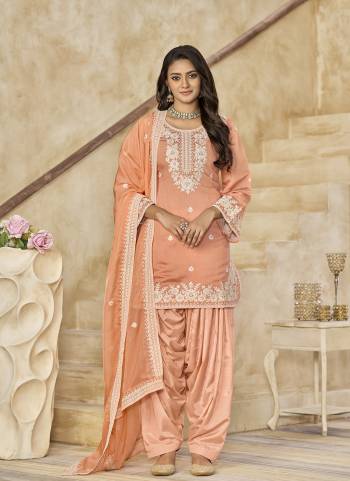 Looking These Beautiful Party Wear Fine Color Salwar Suits.These Top Are Roman Silk And Dupatta Are Organza And Bottom Santoon Fabricated.Its Beautified With Designer Embroidery Work.