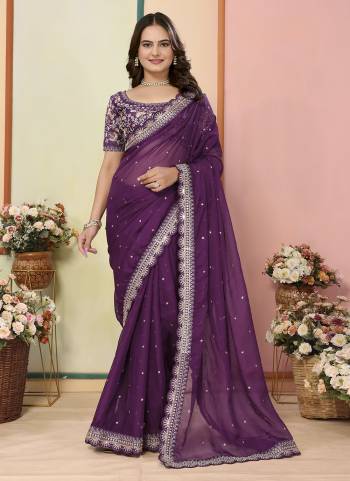 Attractive These Fastival Saree in Fine Colored.These Saree Are Organza And Blouse is Art Silk Fabricated.Its Beautified With Designer Embroidery Work.