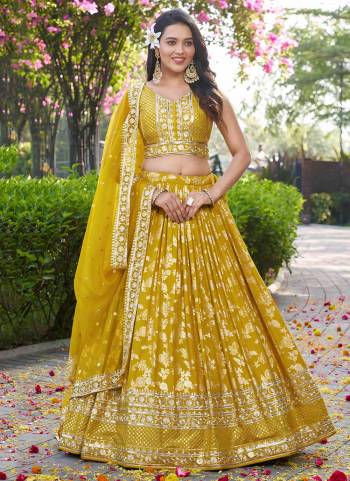 For A Designer Look,Grab These Lehenga Choli in Fine Colored.These Lehenga And Blouse Are Fabricated On Dola Silk Pair With Dupatta Are Organza.Its Beautified With Wevon Jacquard Designer,Jari, Sequance Embroidery Work.