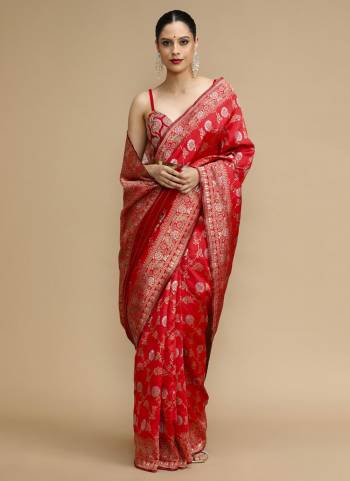 Looking These Party Wear Saree in Fine Colored.These Saree is Fabricated On Lichi Silk Pair With Lichi Silk Blouse.Its Beautified Wevon Jacquard Designer.