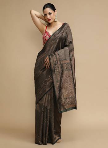 Looking These Party Wear Saree in Fine Colored.These Saree is Fabricated On Lichi Silk Pair With Lichi Silk Blouse.Its Beautified Wevon Jacquard Designer.