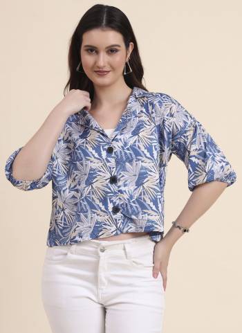 Looking These Beautiful Looking Readymade Crocks Shirt.These Shirt is Fabricated On Delta.Its Beautified With Designer Printed.