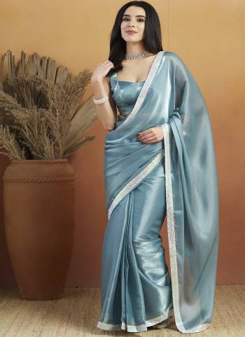 Attractive These Party Wear Ready To Wear Saree in Fine Colored.These Saree Are Velvet And Blouse is Velvet Fabricated.Its Beautified With Solid Designer With Sequance Embroidery Work Lace Border.
