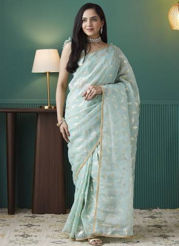 Garb These Party Wear Ready To Wear Saree in Fine Colored.These Saree Are Organza And Blouse is Organza Fabricated.Its Beautified With Solid Designer Foil Printed With Lace Border.