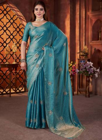 Garb These Party Wear Saree in Fine Colored.These Saree Are Fandy Satin Silk And Blouse is Fandy Satin Silk Fabricated.Its Beautified With Designer Beads And Pipe Hand Work.