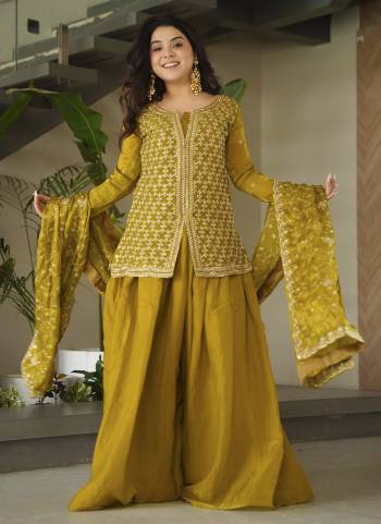 Attractive Looking These Beautiful Looking Readymade Sharara Suits.These Top And Bottom is Fabricated On Fendy Silk And Fendy Silk Dupatta.Its Beautified With Designer Sequance,Jari,Beads Embroidery Work.