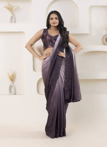 Looking These Party Wear Ready To Wear Saree in Fine Colored.These Saree Are Satin And Blouse is Satin Fabricated.Its Beautified With Pedding Color Designer With Swarovski Border And Printed Blouse.