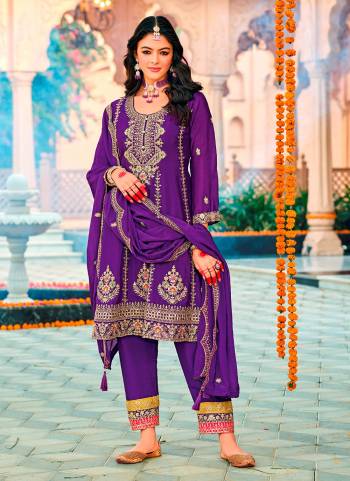 Garb These Party Wear Designer Salwar Suits in Fine Colored Pair With Dupatta.These Top Are Chinon And Dupatta Are Fabricated On Chinon Pair With Chinon Bottom.Its Beautified With Heavy Designer Embroidery Work