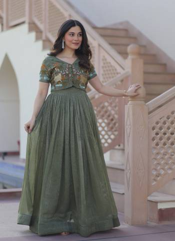 Attractive Looking These Beautiful Looking Readymade Long Gown With Koti.These Gown And Koti is Fabricated On Silver Crunchy.Its Beautified With Designer Embroidery Work.