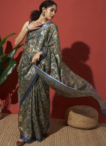 Attrective These Party Wear Saree in Fine Colored.These Saree And Blouse is Fabricated On Tissue.Its Beautified With Designer Printed.