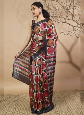Attrective These Party Wear Saree in Fine Colored.These Saree And Blouse is Fabricated On Tissue.Its Beautified With Designer Digital Printed.