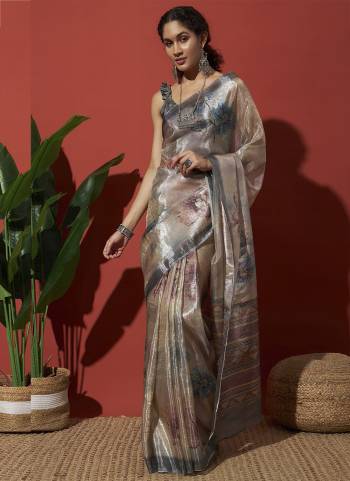 Attrective These Party Wear Saree in Fine Colored.These Saree And Blouse is Fabricated On Tissue.Its Beautified With Designer Digital Printed.