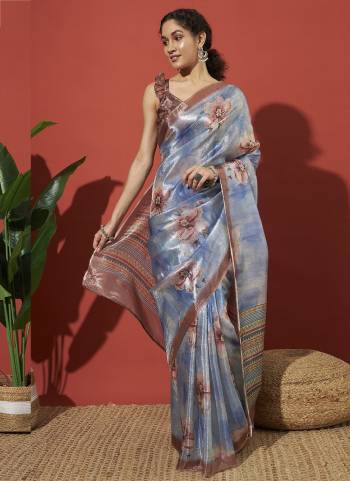 Attrective These Party Wear Saree in Fine Colored.These Saree And Blouse is Fabricated On Tissue.Its Beautified With Designer Digital Printed.
