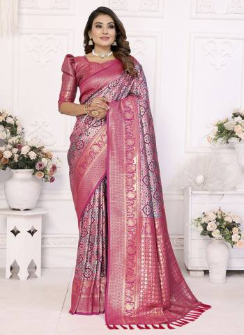 Garb These Festivel,Party Wear Saree in Fine Colored.These Saree And Blouse is Fabricated On Banarasi Silk.Its Beautified With Woven Rich Pallu Heavy Designer.