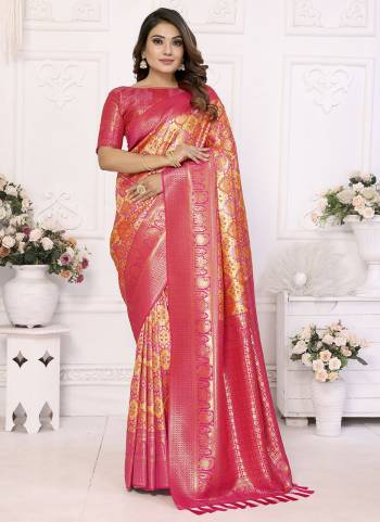 Garb These Festivel,Party Wear Saree in Fine Colored.These Saree And Blouse is Fabricated On Banarasi Silk.Its Beautified With Woven Rich Pallu Heavy Designer.