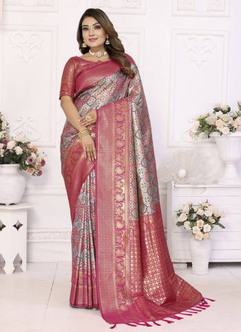 Garb These Festivel,Party Wear Saree in Fine Colored.These Saree And Blouse is Fabricated On Banarasi Silk.Its Beautified With Woven Rich Pallu Heavy Designer.