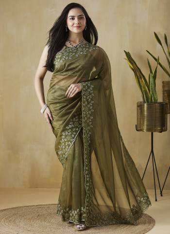 Attractive These Party Wear Ready To Wear Saree in Fine Colored.These Saree Are Tissue And Blouse is Tissue Fabricated.Its Beautified With Designer Embroidery Work.