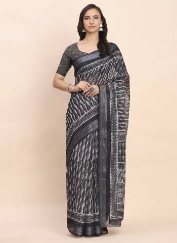 Looking These Fastive And Party Wear Saree in Fine Colored.These Saree And Blouse is Fabricated On Linen Cotton.Its Beautified With Woven Jari Border Designer With Printed.