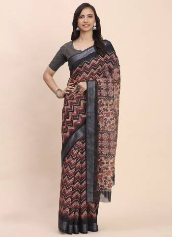 Looking These Fastive And Party Wear Saree in Fine Colored.These Saree And Blouse is Fabricated On Linen Cotton.Its Beautified With Woven Jari Border Designer With Printed.
