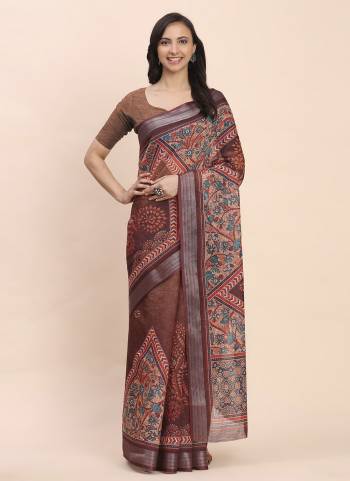 Looking These Fastive And Party Wear Saree in Fine Colored.These Saree And Blouse is Fabricated On Linen Cotton.Its Beautified With Woven Jari Border Designer With Printed.