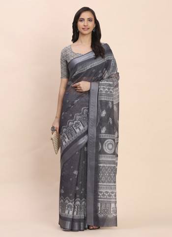 Looking These Fastive And Party Wear Saree in Fine Colored.These Saree And Blouse is Fabricated On Linen Cotton.Its Beautified With Woven Jari Border Designer With Printed.