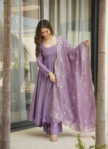 Attractive These Suit in Fine Colored Pair With Bottom And Dupatta.These Top And Bottom Are Fabricated On Chinon Pair With Chinon Dupatta.Its Beautified With Designer Embroidery Work.