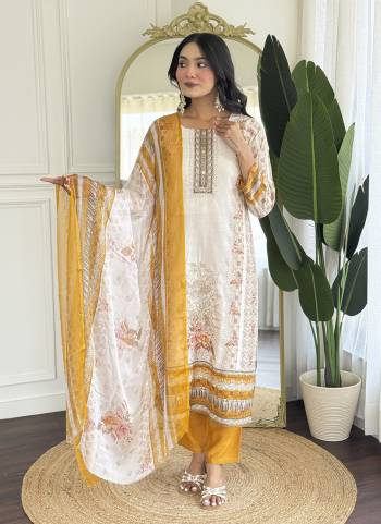 Attractive These Suit in Fine Colored Pair With Bottom And Dupatta.These Top Are Viscose Modal And Bottom Are Fabricated On Viscose Rayon Pair With Muslin Dupatta.Its Beautified With Designer Printed,Hand Work.